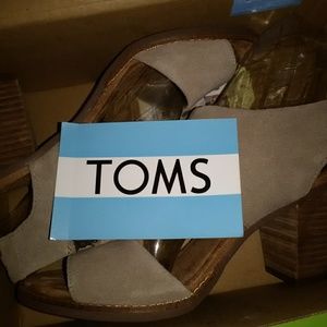 TOMS